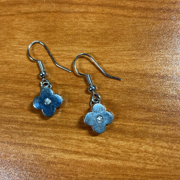 Earring Bundle - Picture 8 of 12